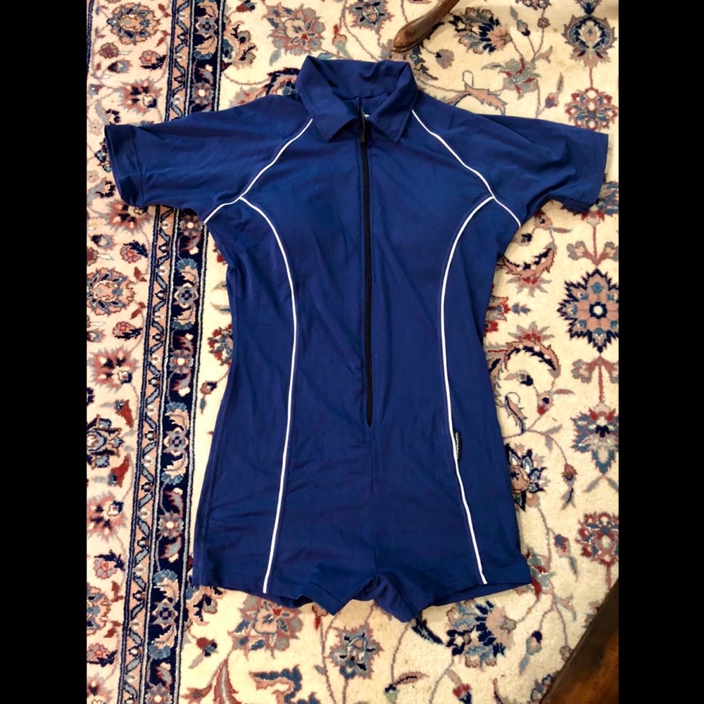 Stingray Boy-leg Short Sleeve Bathing Suit